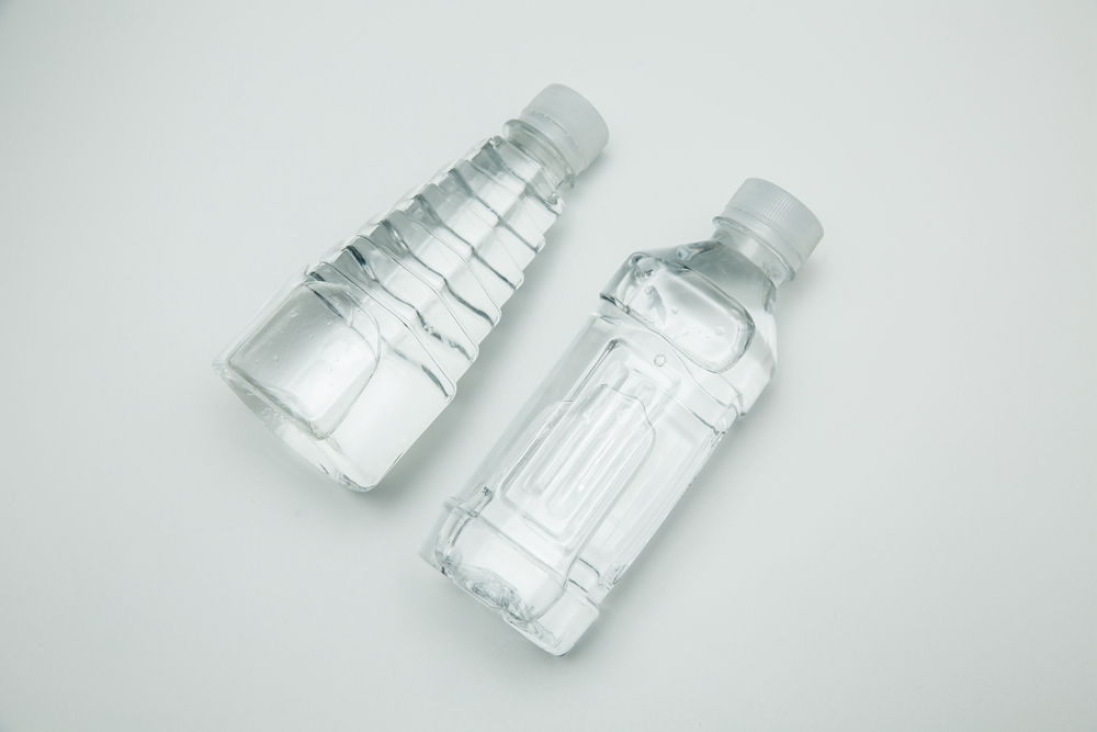 饮料瓶 “脱标” 记：激光打码接棒，绿色包装再进阶