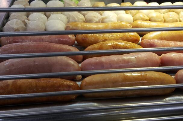 “火腿肠机械手全自动摆盘系统摆盘火腿肠的方法”的发明公布